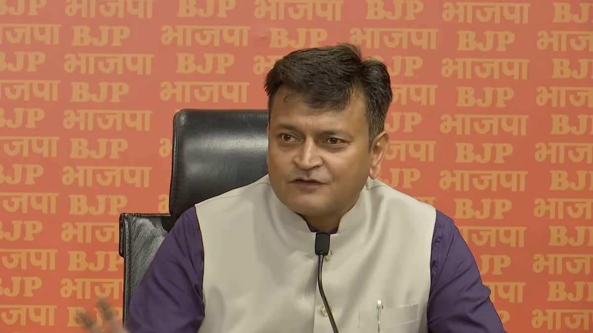 India will fight legal battle to bring back its 8 nationals from Qatar: BJP