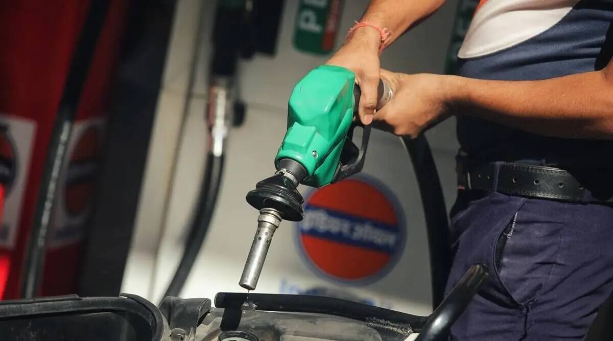 Petrol and Diesel Rate Today, 6 January: Fuel rates unchanged; Check prices in Delhi, Mumbai, other cities