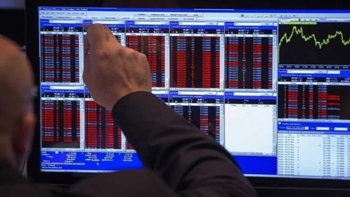 Global Markets: Global stock rally fades as recession worries linger