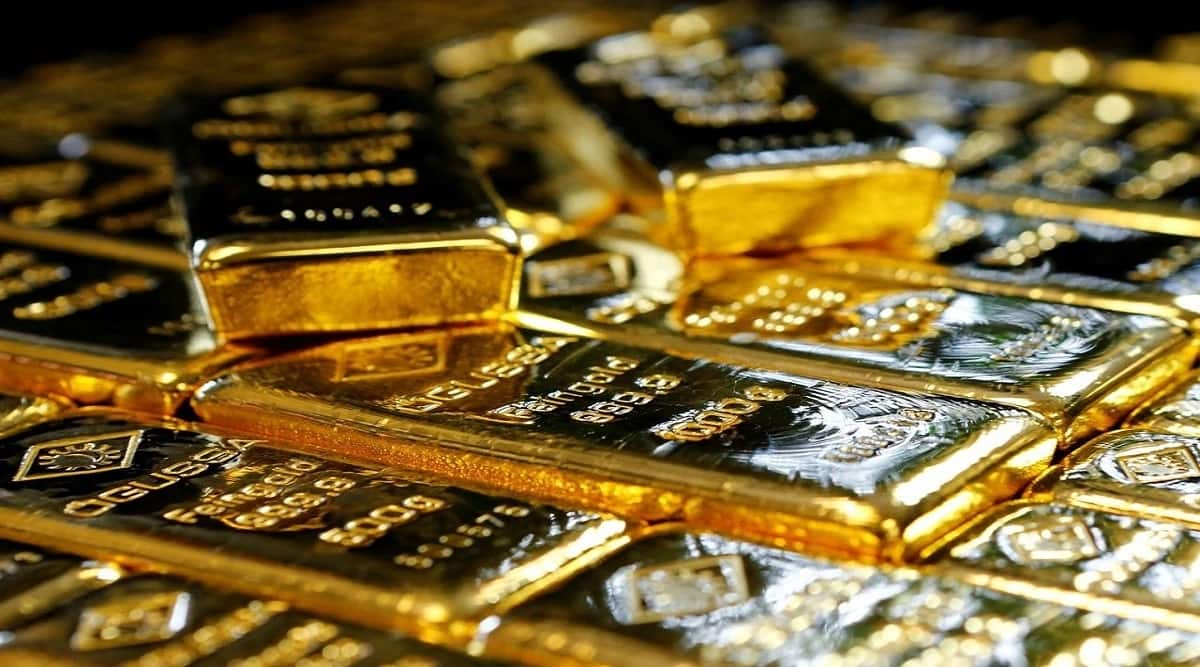 Gold Price Today, 28 Dec 2022: Prices lower, dollar gains; gold range-bound, go long with Rs 55,100 target