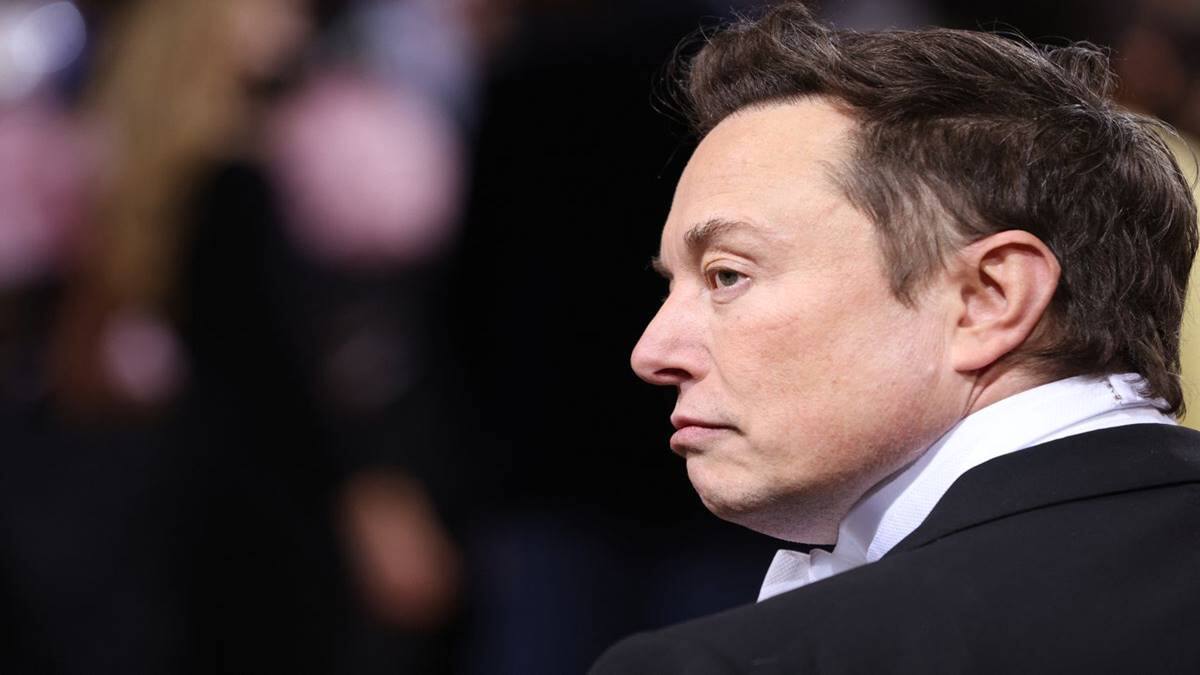 Elon Musk tells Tesla staff, ‘don’t be bothered by stock market craziness’, as stock falls 70% this year